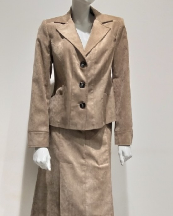 Ταγιέρ σε μπεζ χρώμα