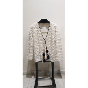 Ζακέτα στο  χρώμα του πάγου